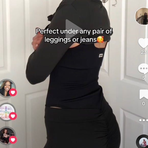 New black body suit perfect for the summertime. Size medium - Picture 3 of 13